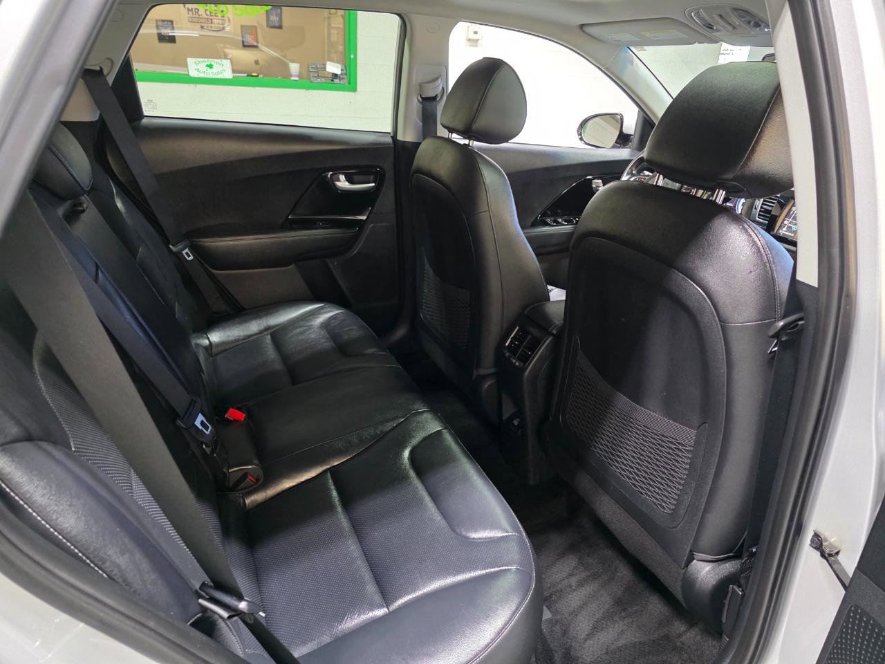 Used 2018 Kia Niro Touring image 21