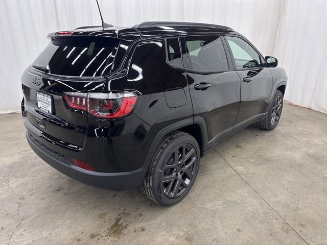 New 2026 Jeep Compass Latitude image 22