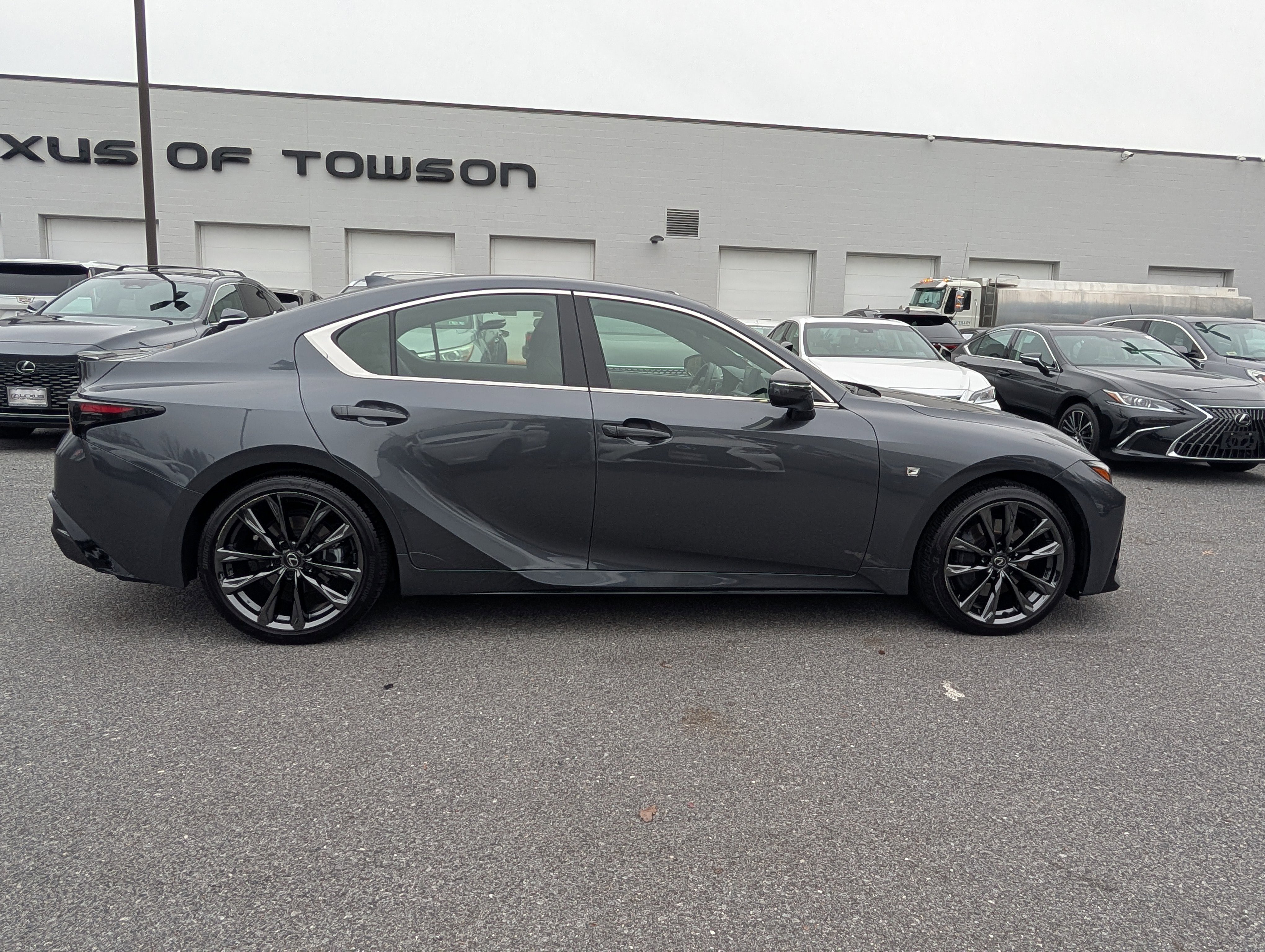 Certified 2023 Lexus IS 350 F Sport image 2
