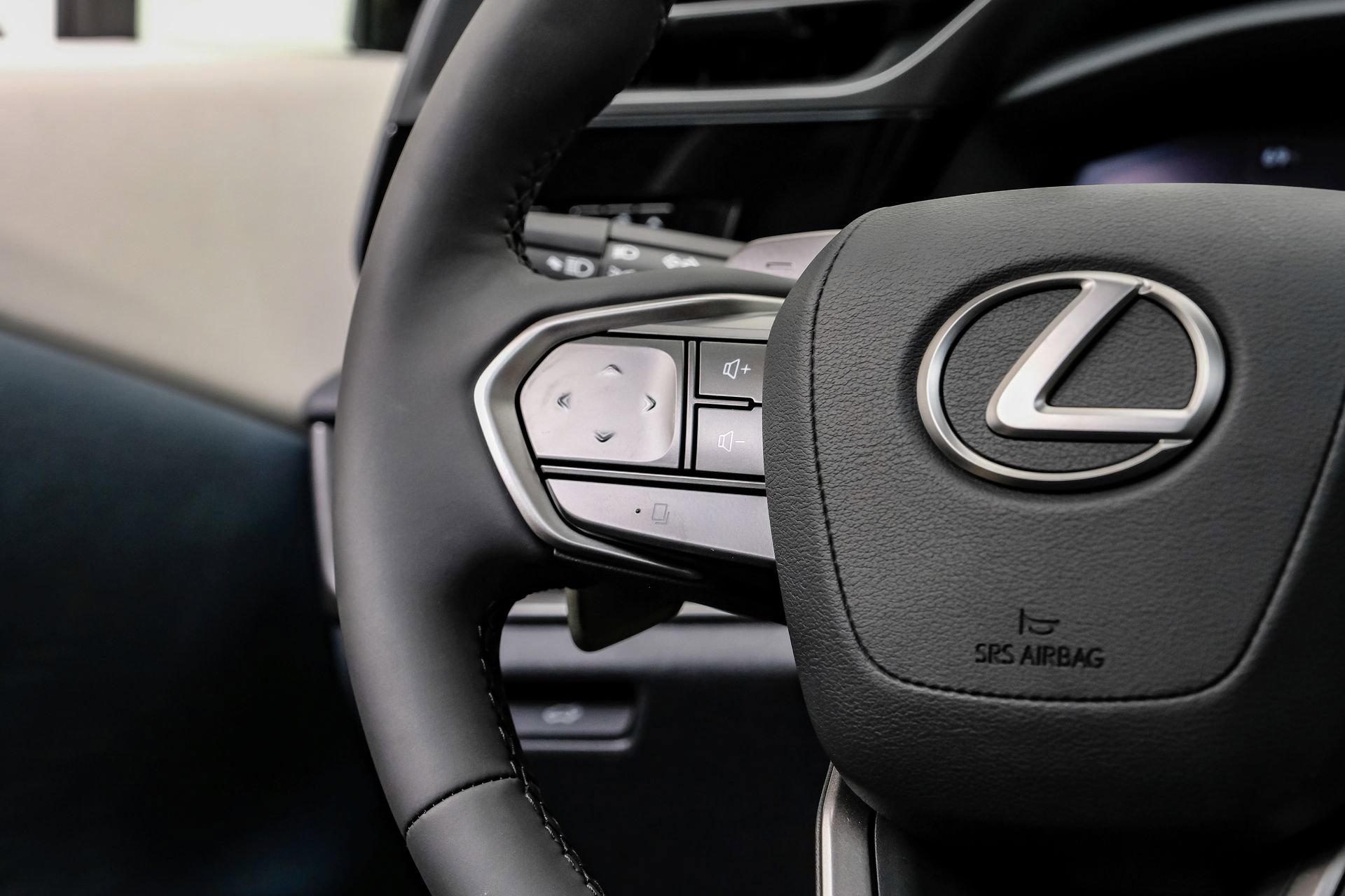 Used 2023 Lexus RZ 450e Premium image 21