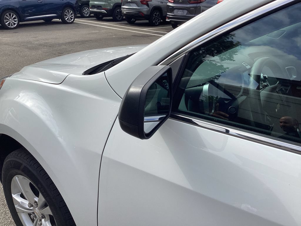 Used 2015 Chevrolet Equinox LS FWD image 24