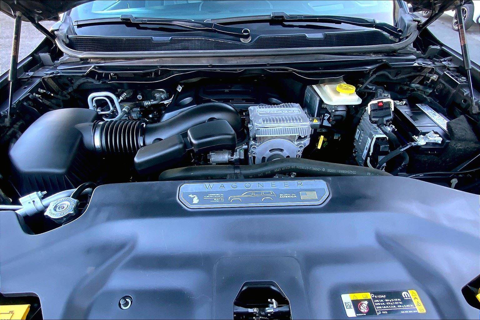 Used 2022 Jeep Wagoneer Series III w/ Flexible Seating Group image 10