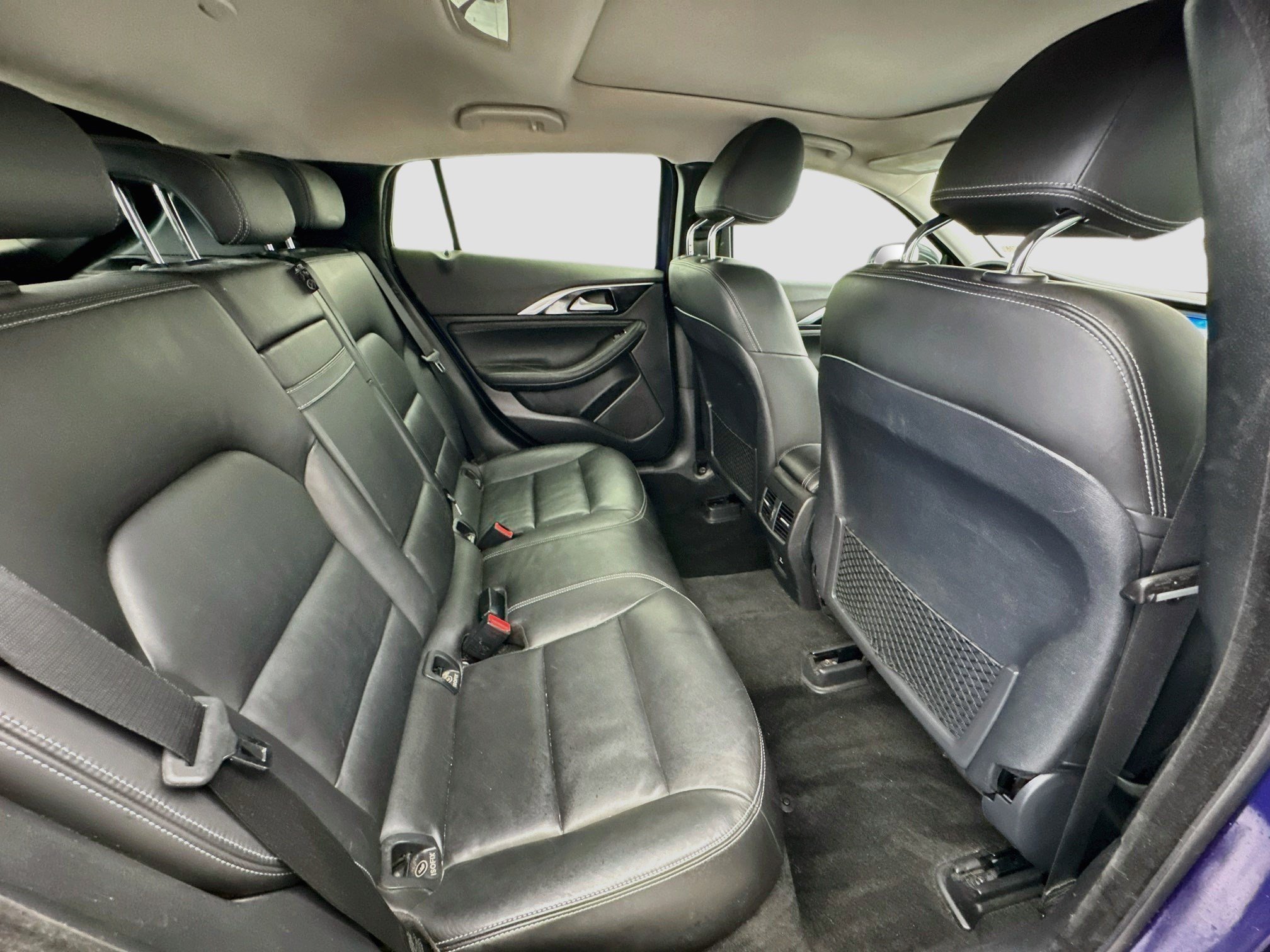 Used 2018 INFINITI QX30 Premium w/ Navigation Package FWD image 19