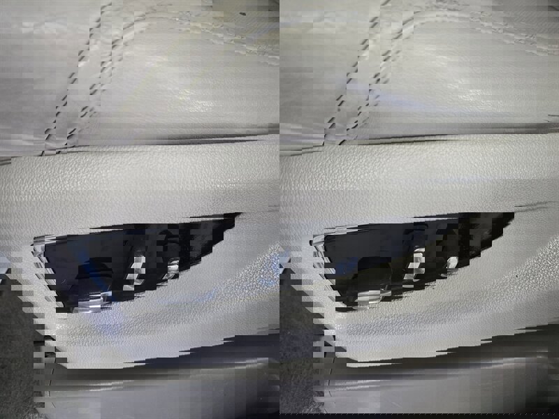 Used 2015 Cadillac Escalade ESV Luxury image 29