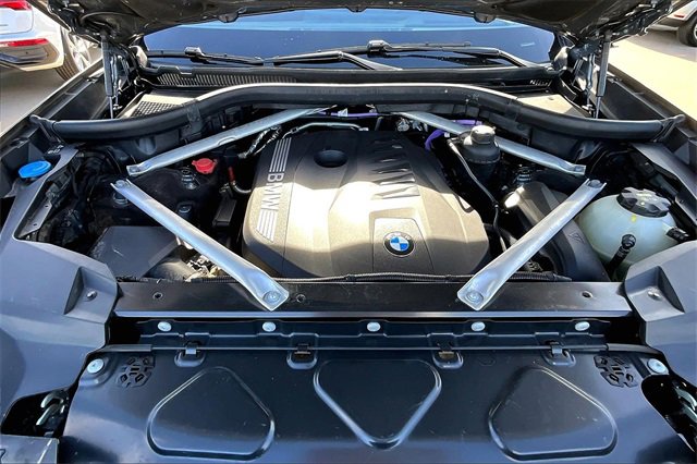 Used 2023 BMW X7 xDrive40i w/ Premium Package image 9