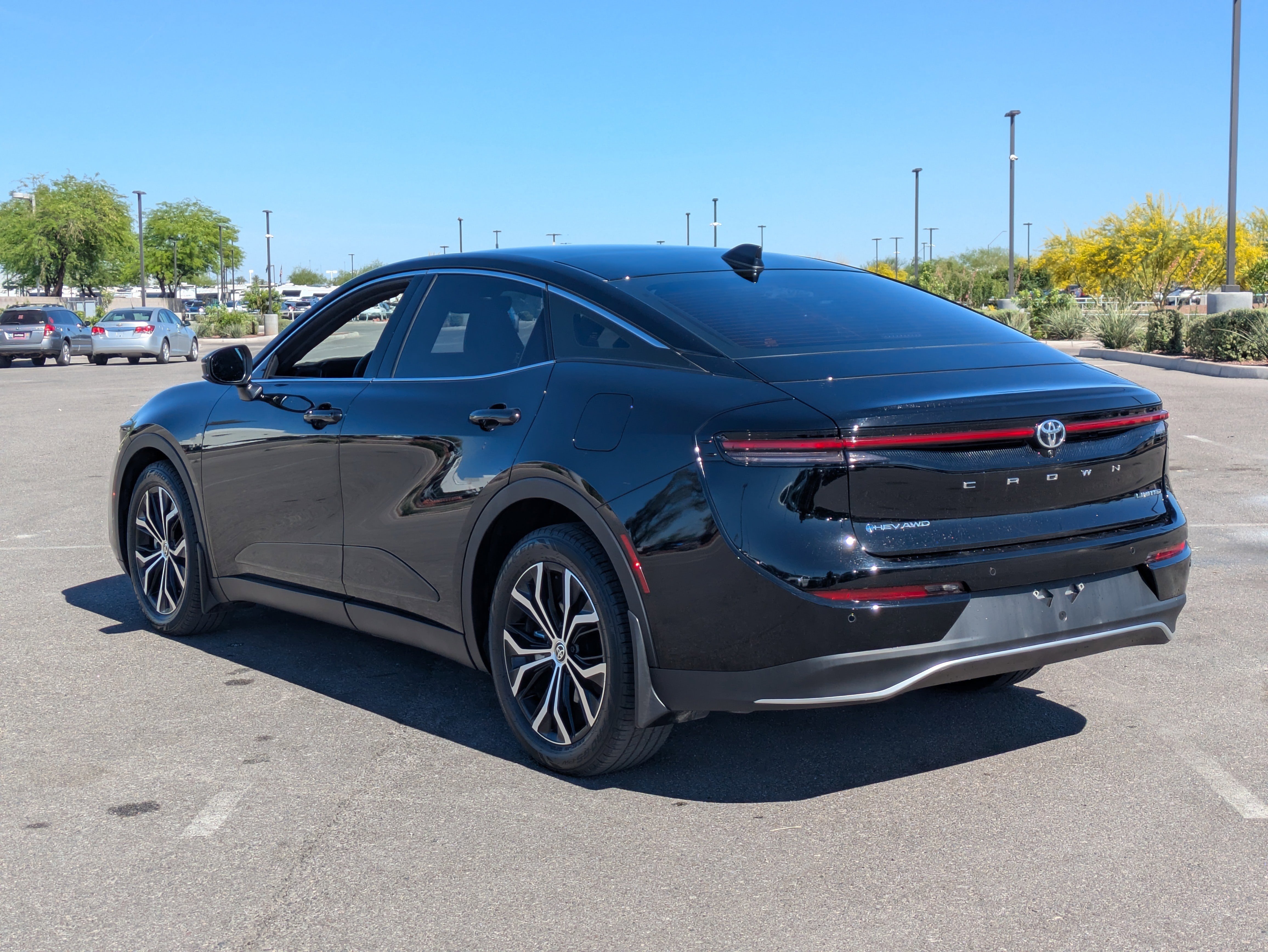 Used 2024 Toyota Crown XLE image 3