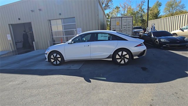 New 2025 Hyundai Ioniq 6 SE image 6