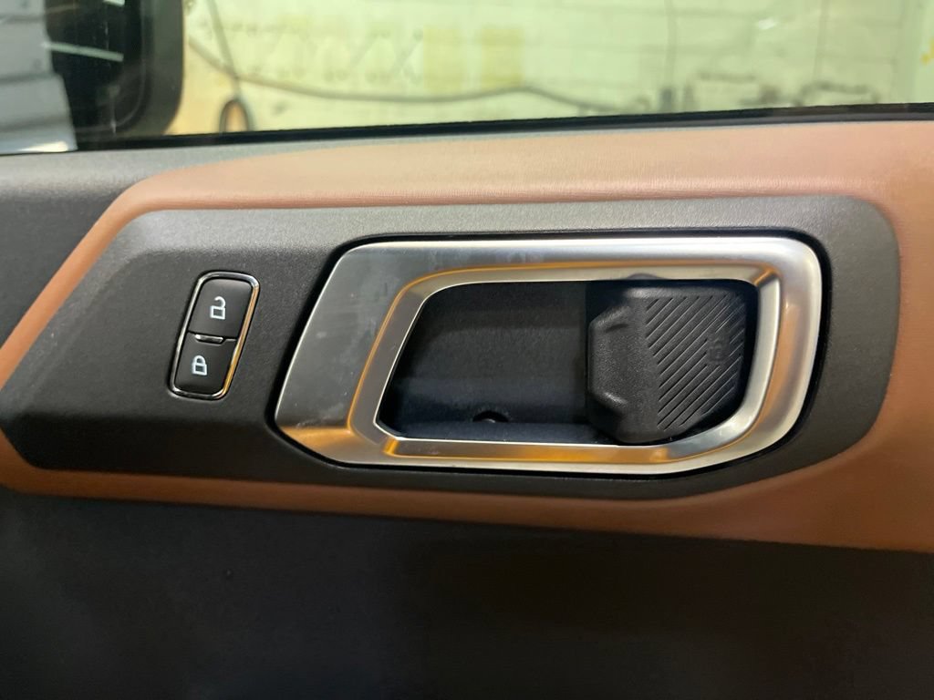 Used 2022 Ford Bronco Outer Banks AWD/4WD image 34