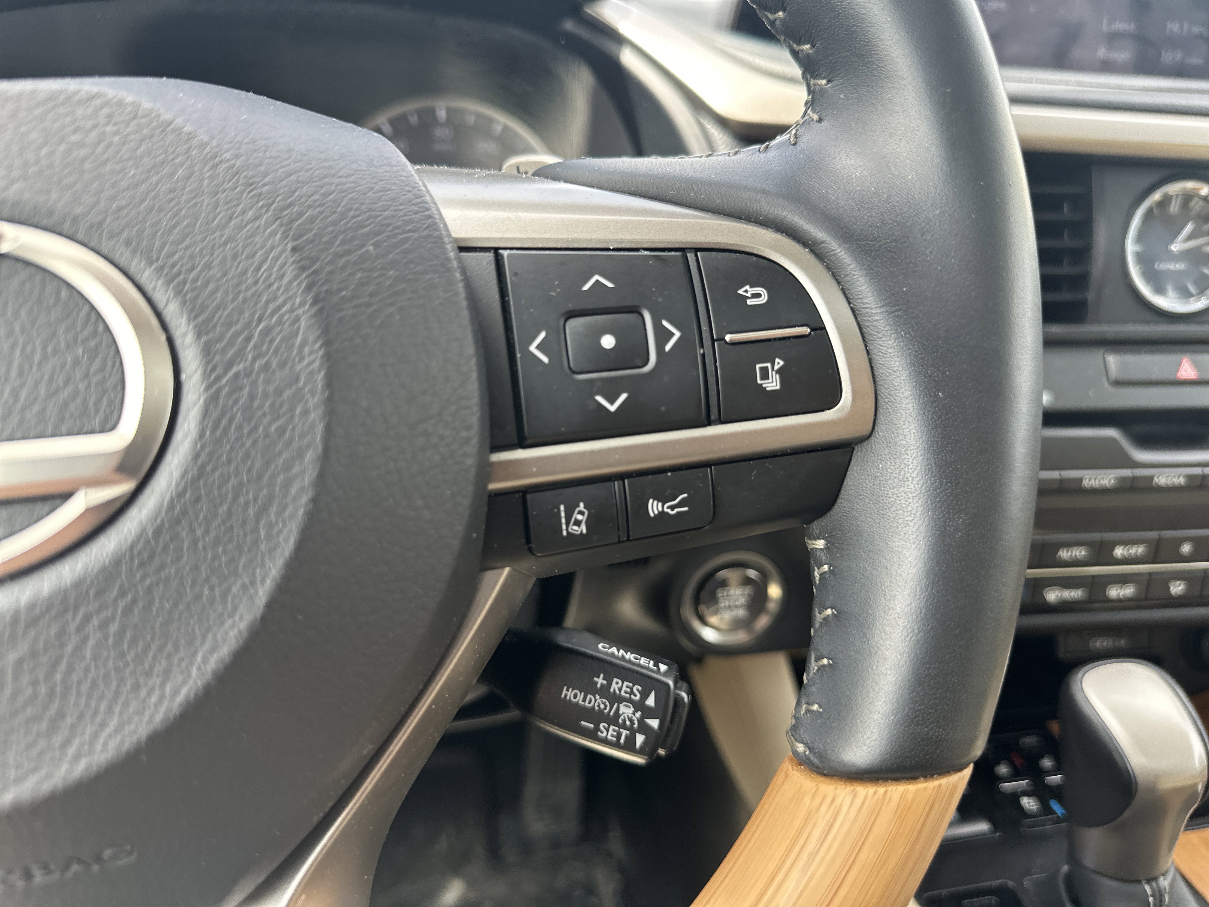 Used 2022 Lexus RX 350 AWD w/ Premium Package image 22