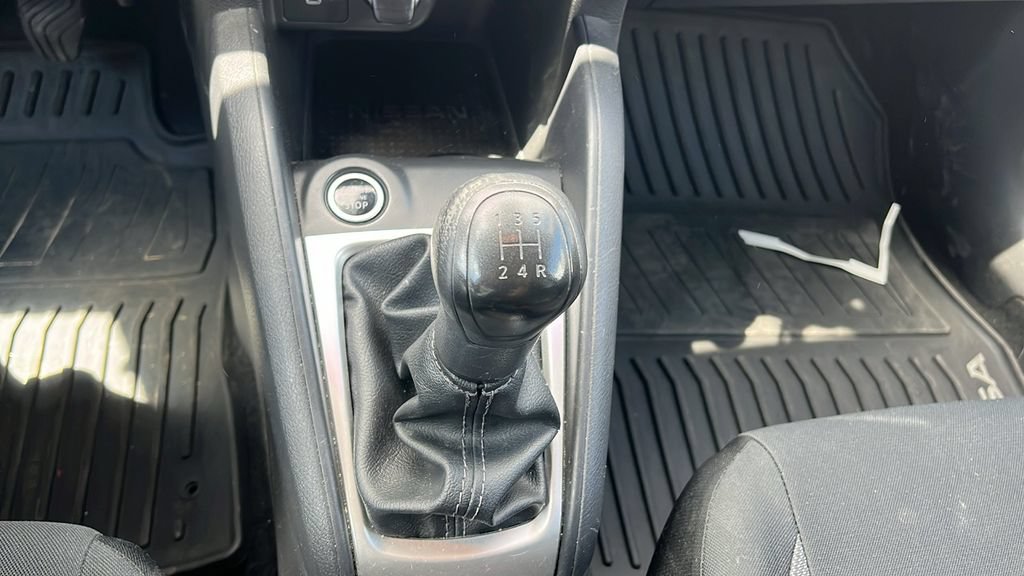 Used 2020 Nissan Versa S FWD image 18