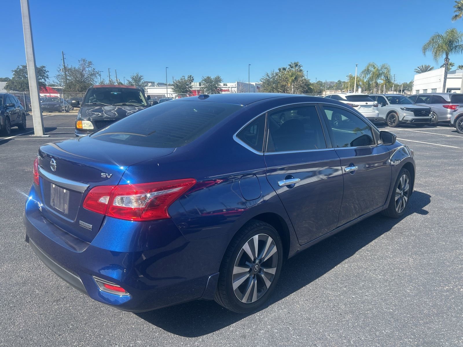 Used 2019 Nissan Sentra SV w/ Special Edition Package image 7