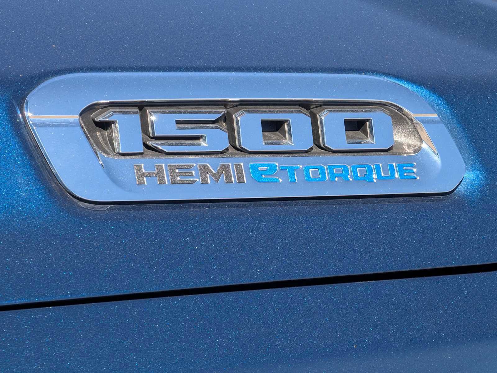 Used 2024 RAM 1500 Laramie image 12