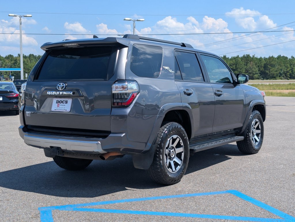 Used 2020 Toyota 4Runner TRD Off-Road AWD/4WD image 5