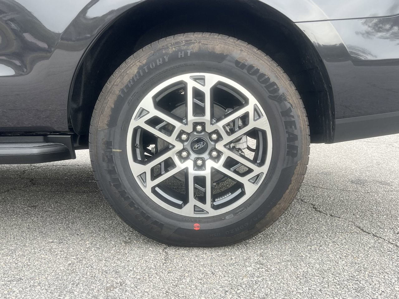 New 2026 Ford Expedition Active image 29