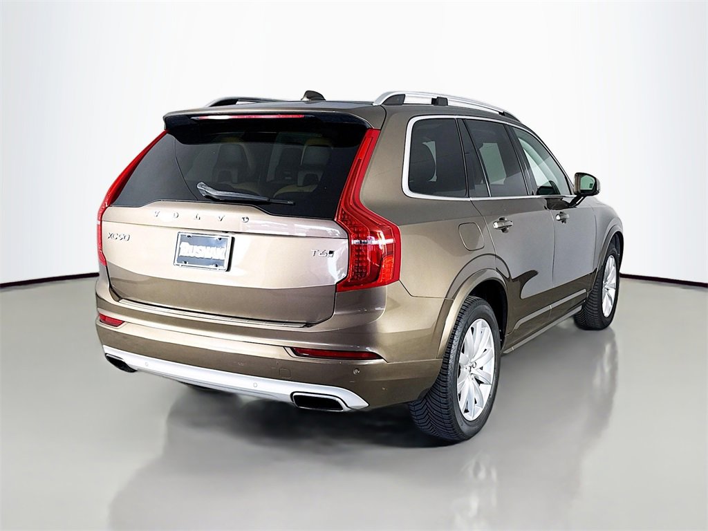 Used 2016 Volvo XC90 T6 Momentum w/ Vision Package image 7