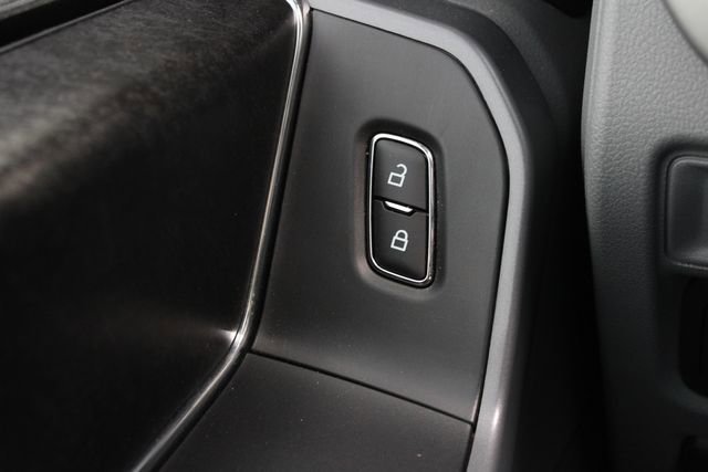 Used 2022 Ford F150 XLT w/ Equipment Group 302A High AWD/4WD image 6