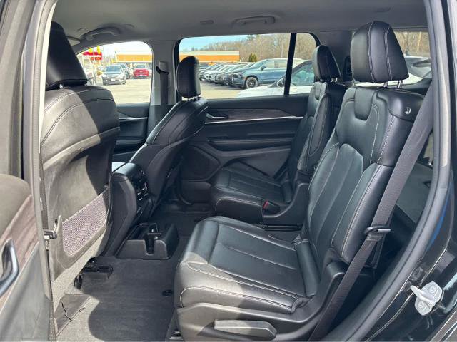 Used 2023 Jeep Grand Cherokee L Limited w/ Trailer Tow Group (B) image 27