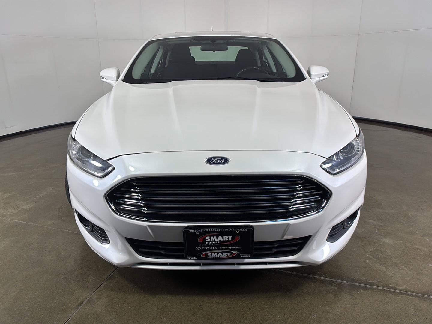 Used 2015 Ford Fusion SE FWD image 6