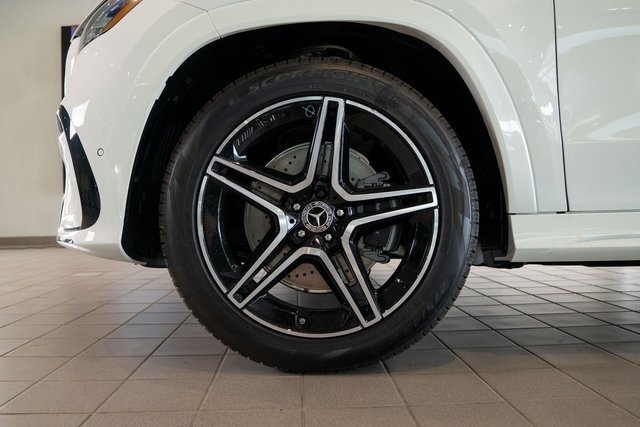 New 2026 Mercedes-Benz GLS 450 4MATIC image 7