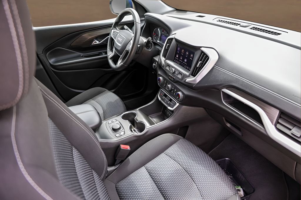 Used 2022 GMC Terrain SLE w/ Driver Convenience Package FWD image 29