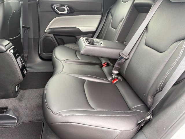 New 2026 Jeep Compass Limited AWD/4WD image 11