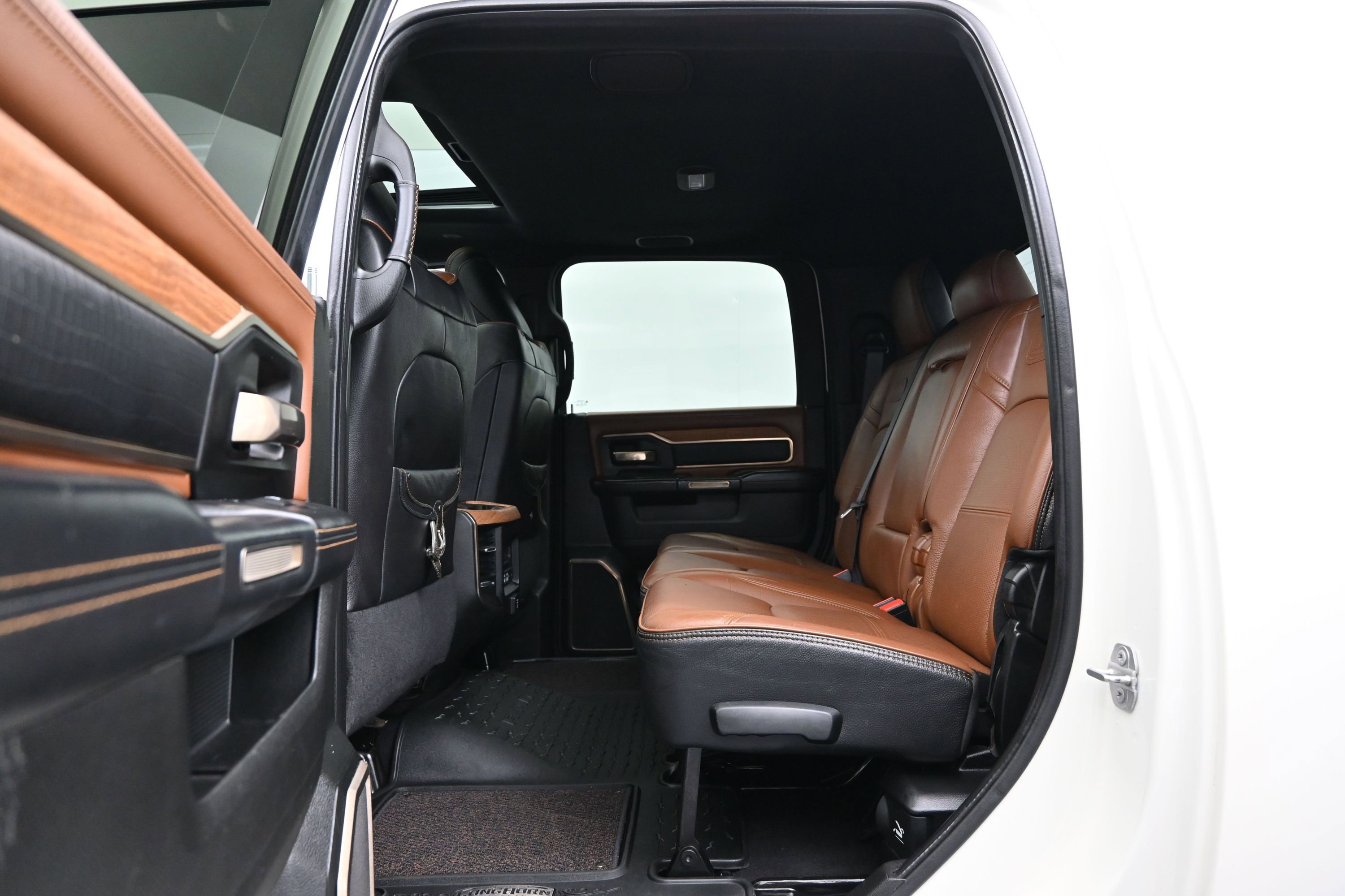 Used 2021 RAM 3500 Limited AWD/4WD image 11