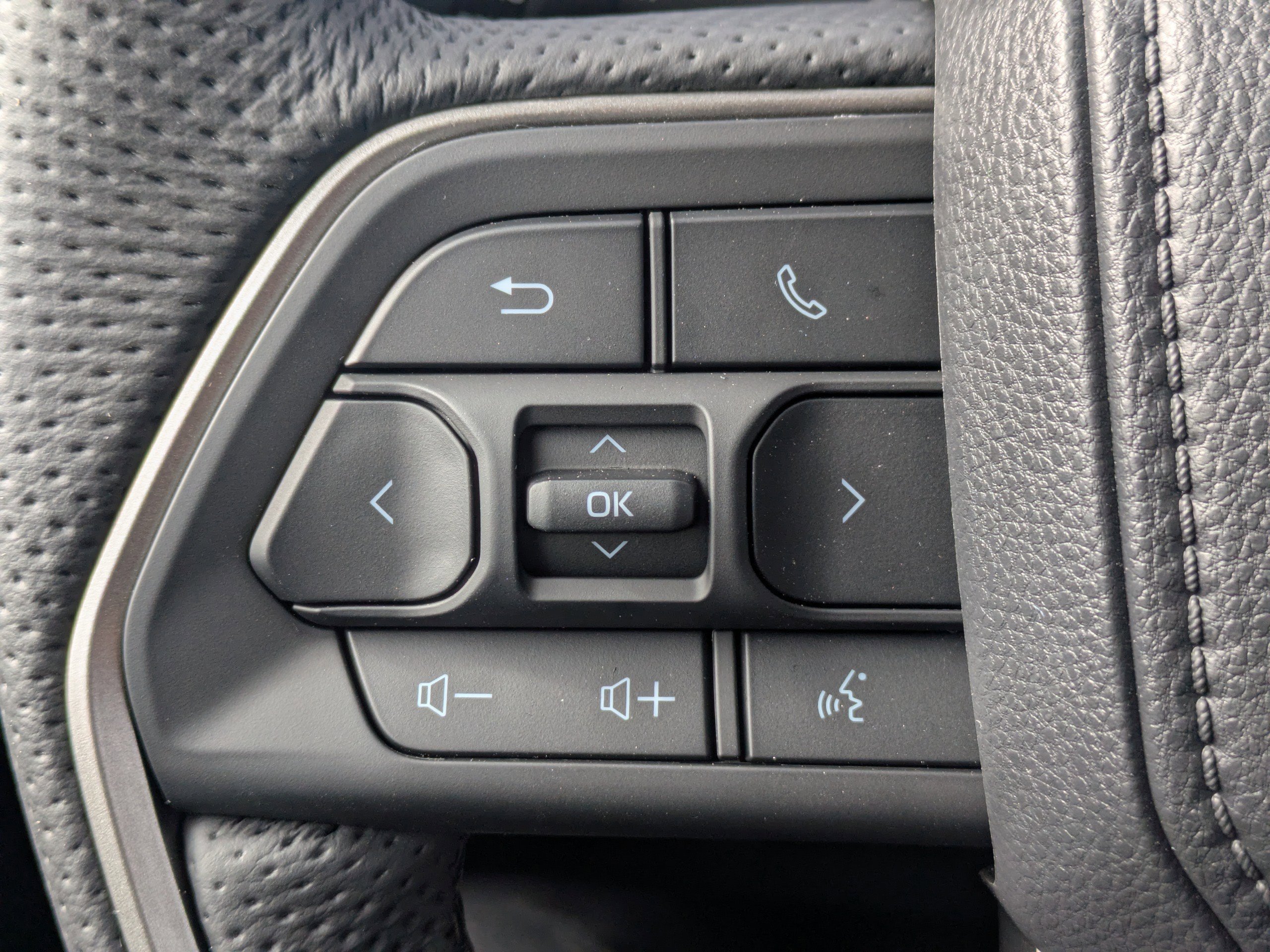 New 2026 Toyota Tacoma TRD Sport AWD/4WD image 24
