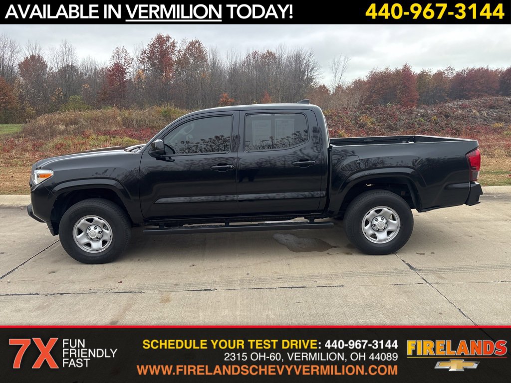 Used 2022 Toyota Tacoma SR image 2