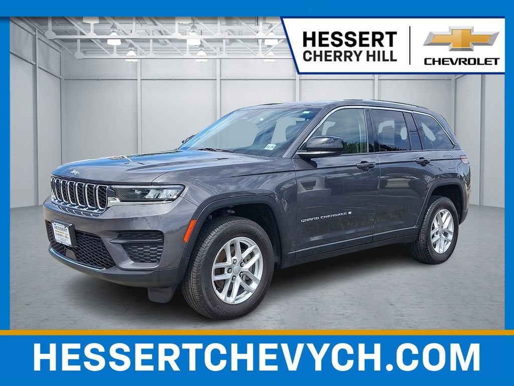Used 2024 Jeep Grand Cherokee Laredo X AWD/4WD video 1