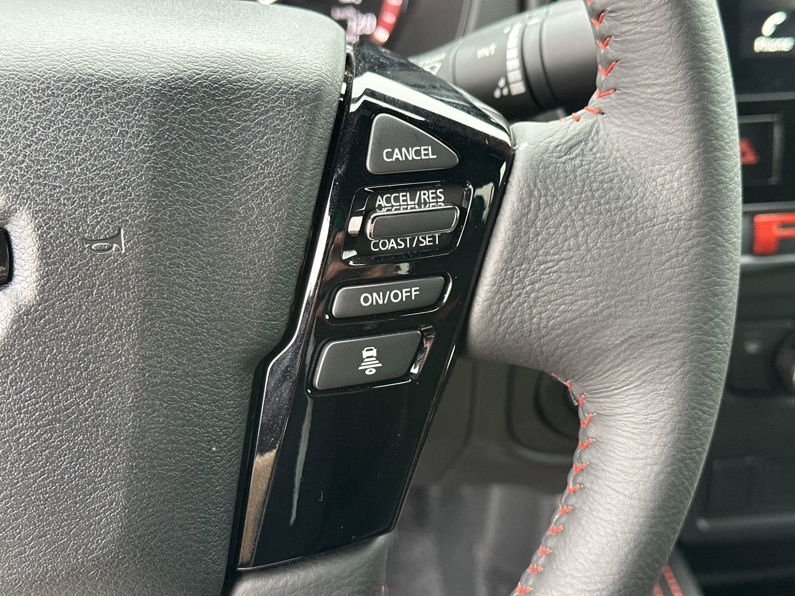 New 2025 Nissan Frontier PRO-4X AWD/4WD image 26