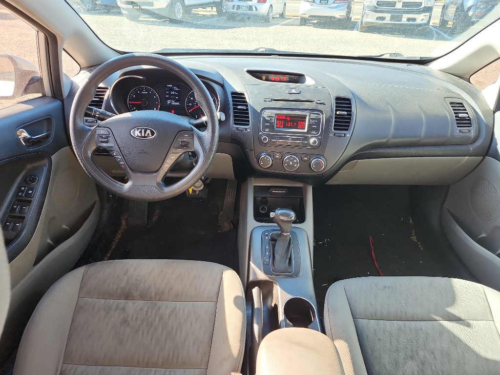 Used 2015 Kia Forte LX image 10