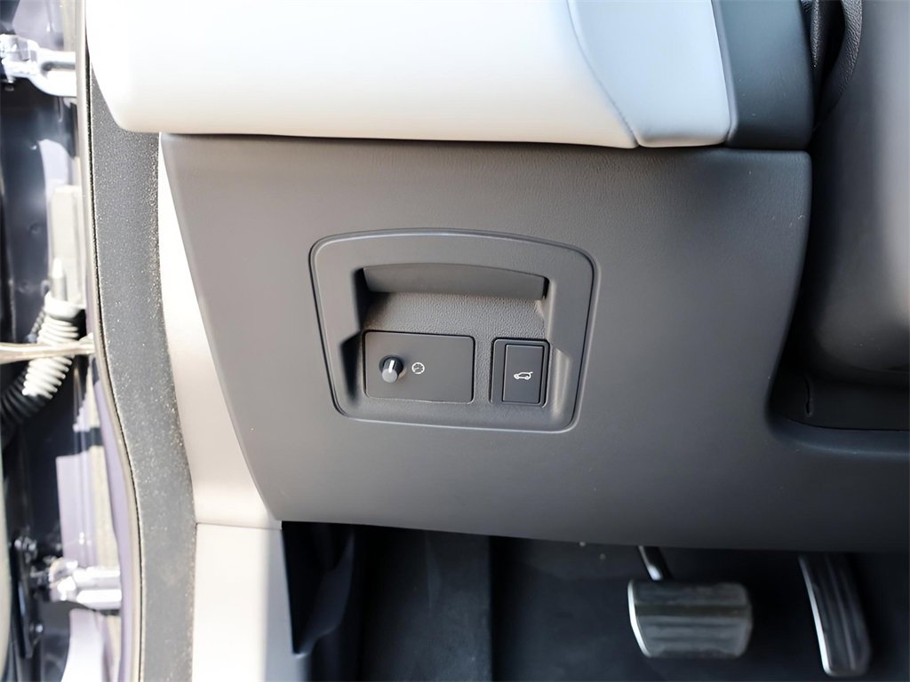 New 2026 Land Rover Range Rover Velar Dynamic SE image 36