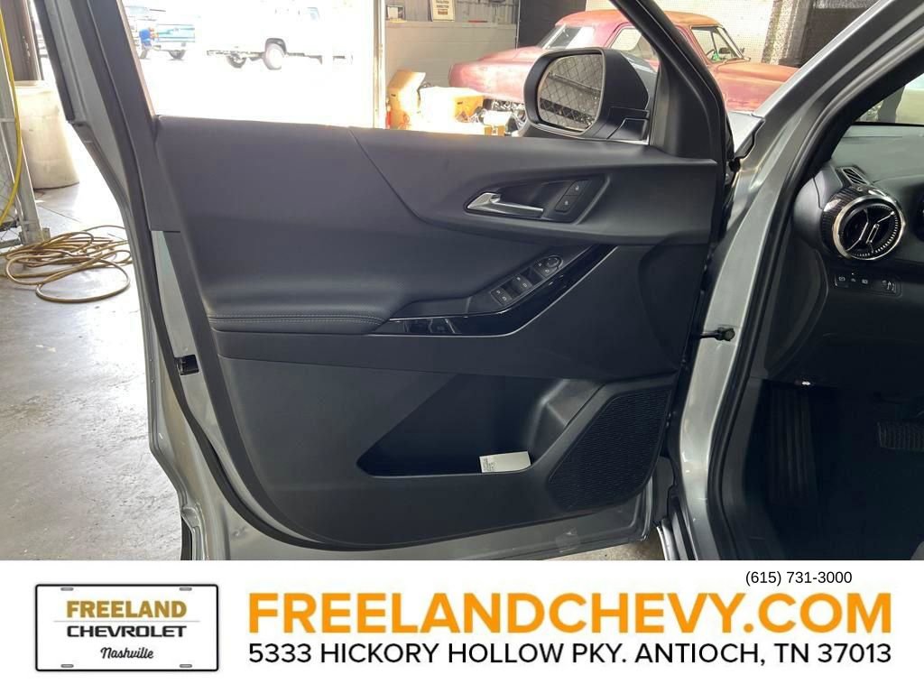 New 2026 Chevrolet Equinox LT image 16