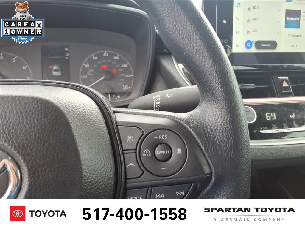 Used 2025 Toyota Corolla LE image 13