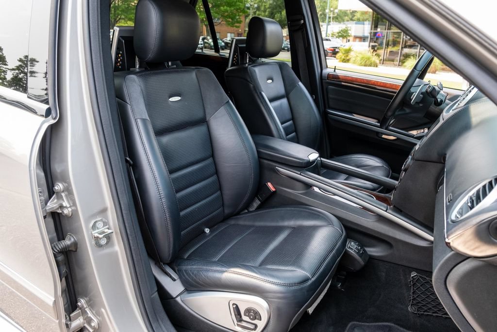 Used 2009 Mercedes-Benz ML 63 AMG 4MATIC image 26