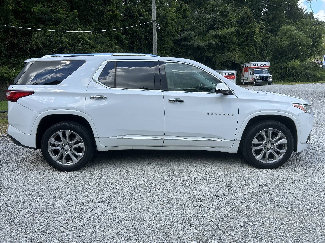 Used 2019 Chevrolet Traverse Premier w/ Driver Confidence II Package FWD image 6