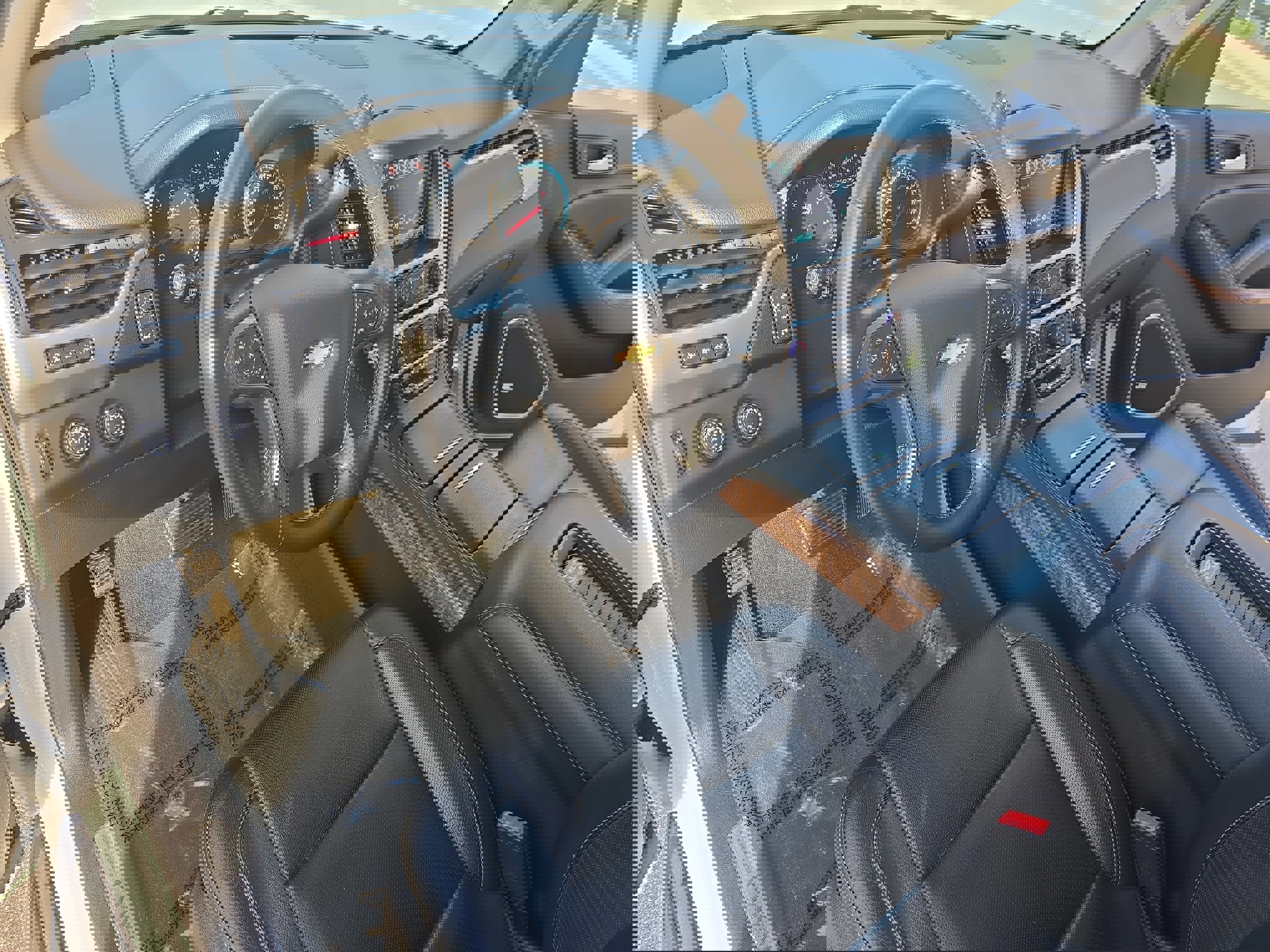 Used 2017 Chevrolet Suburban Premier image 18