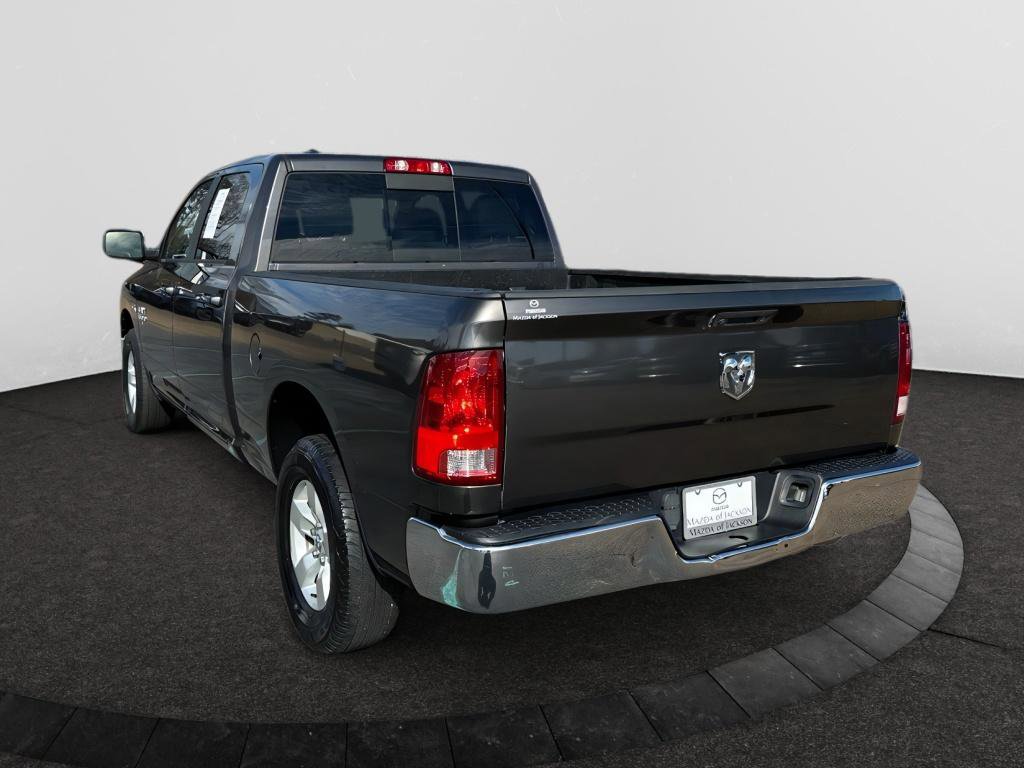 Used 2020 RAM 1500 Classic SLT image 3