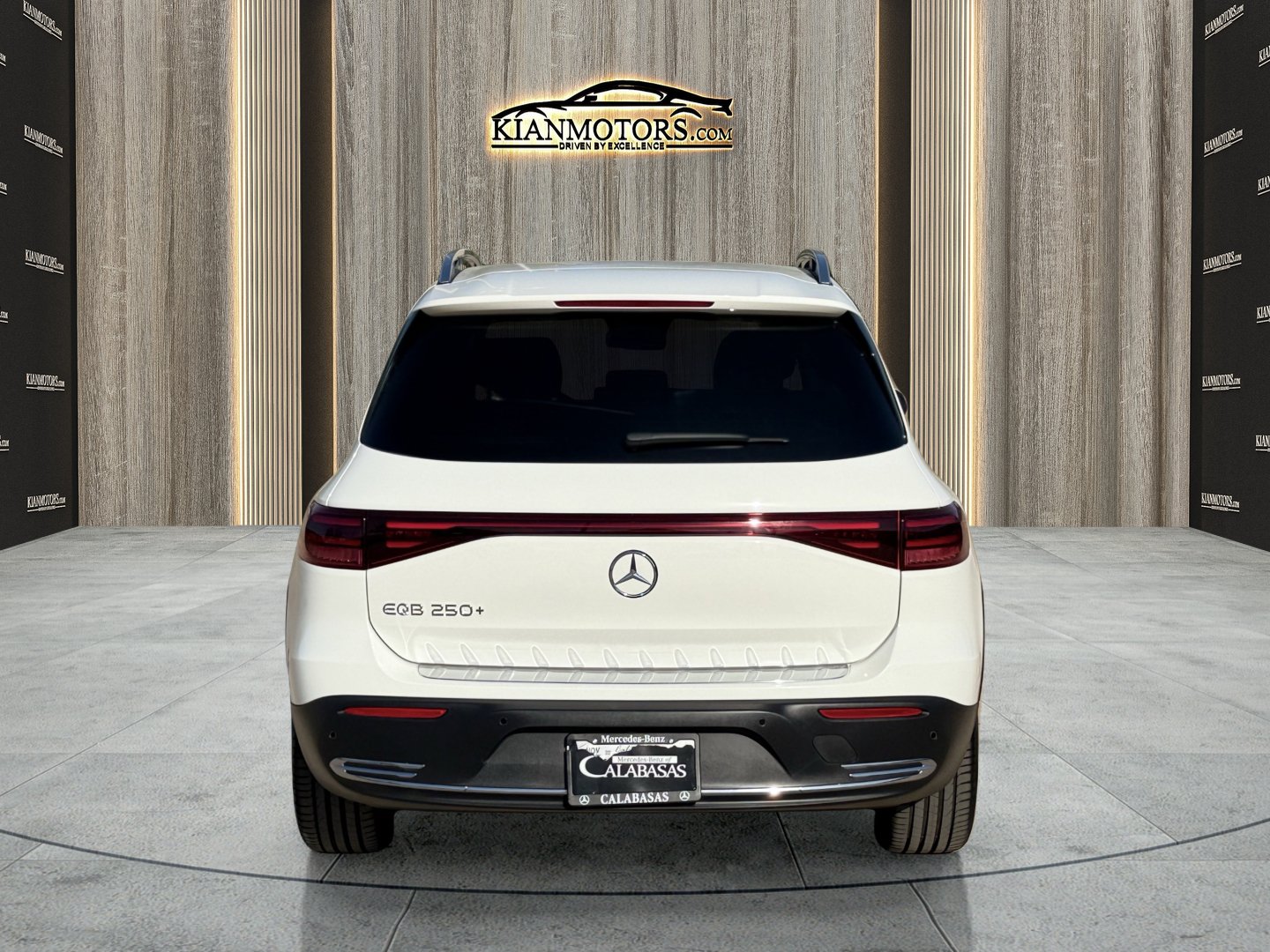 Used 2025 Mercedes-Benz EQB 250+ image 6