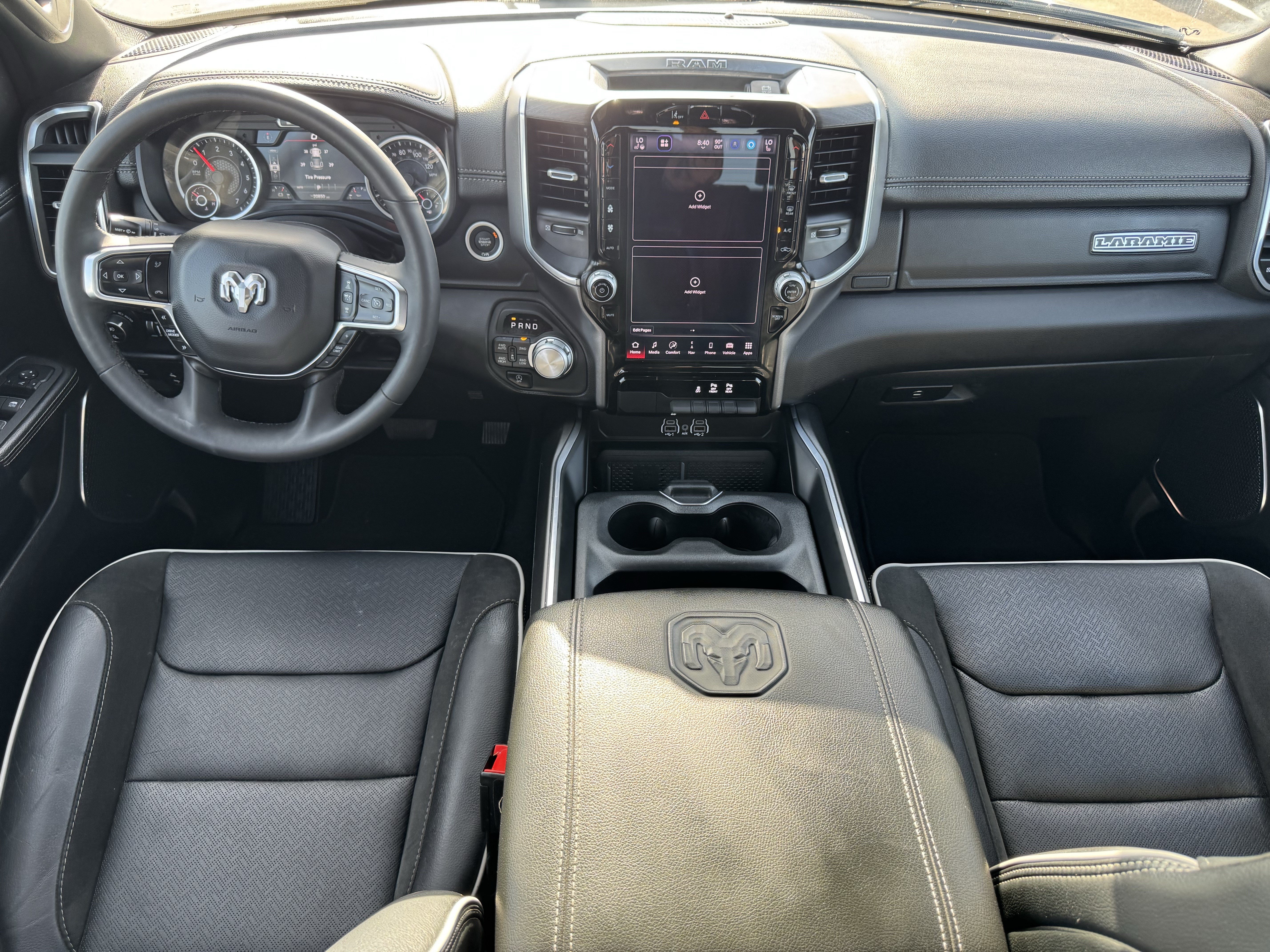 Used 2025 RAM 1500 Laramie w/ Sport Appearance Package AWD/4WD image 12