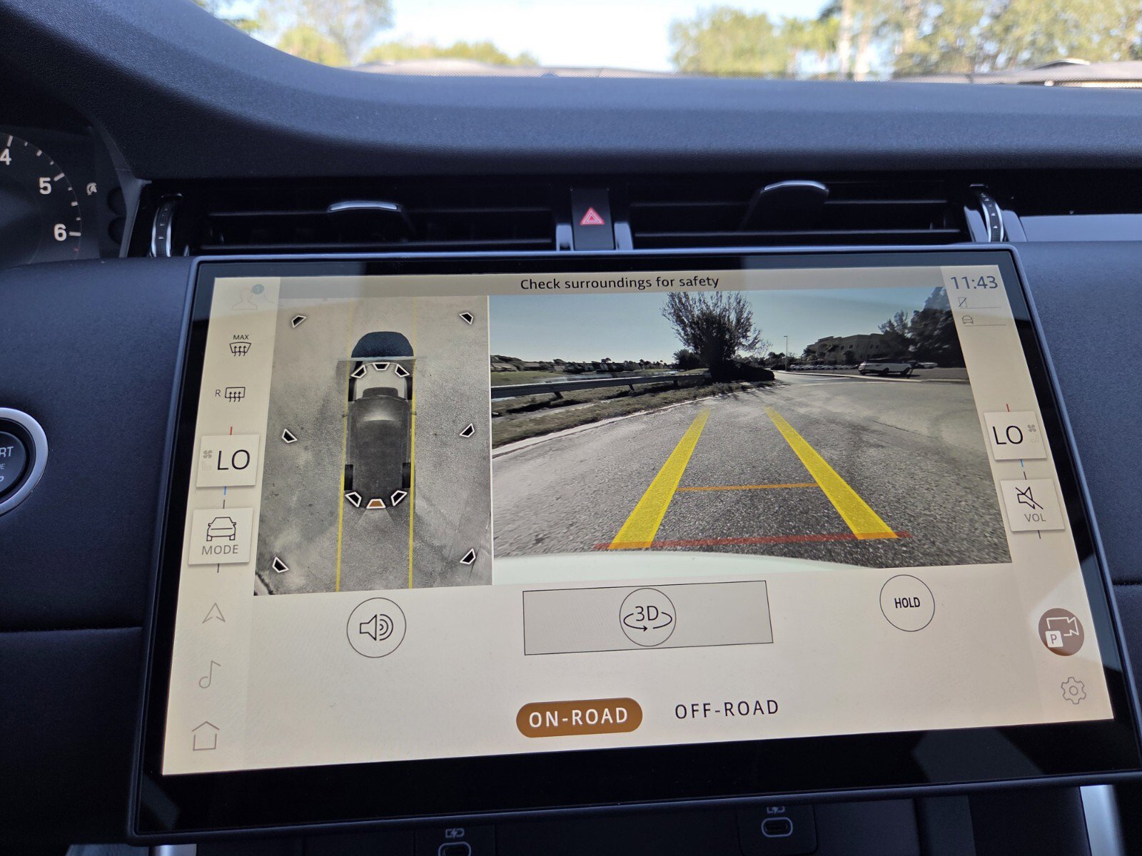 New 2025 Land Rover Discovery Sport S AWD/4WD image 14
