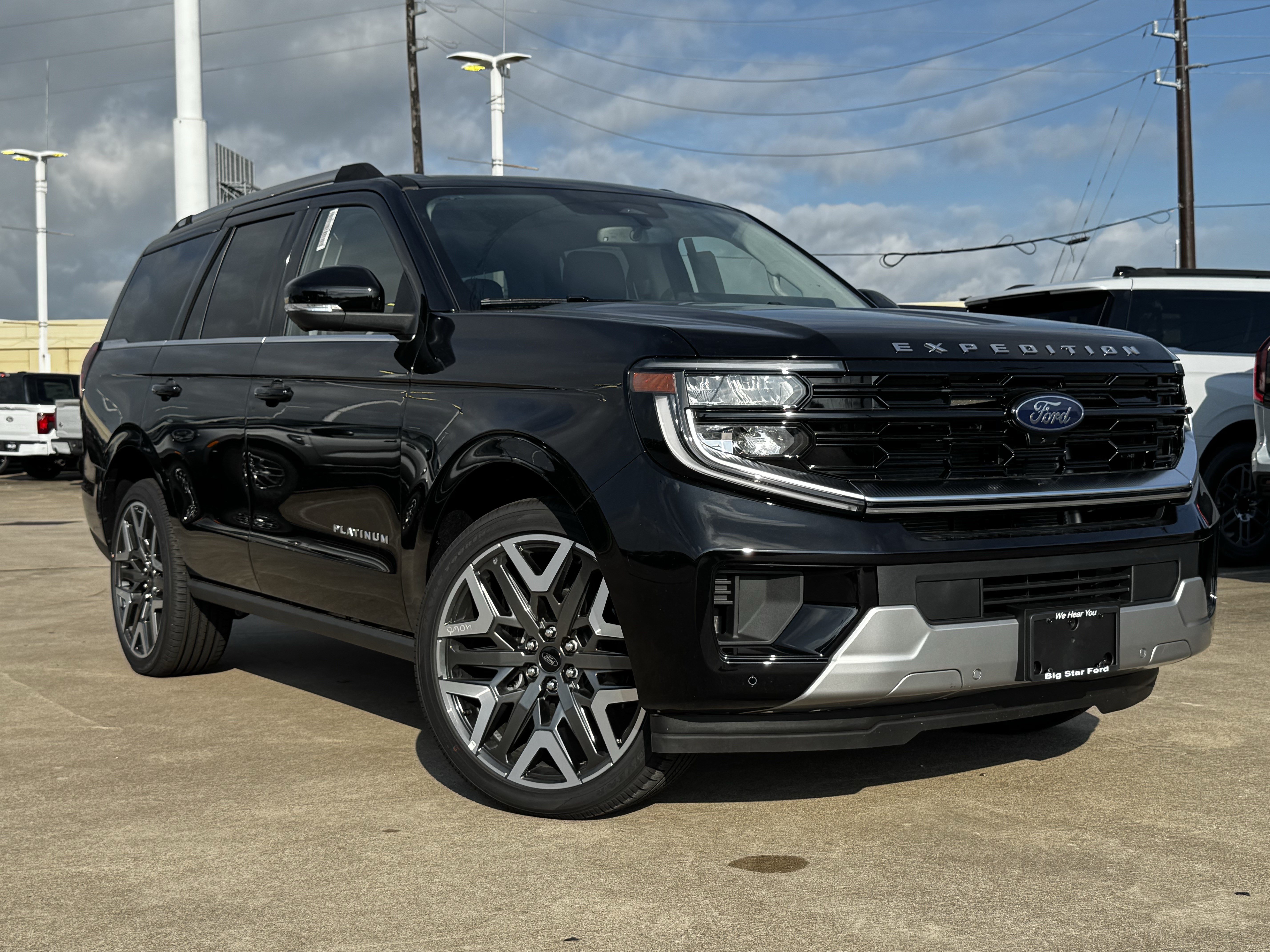 New 2026 Ford Expedition Platinum w/ Platinum Ultimate Package AWD/4WD video 2
