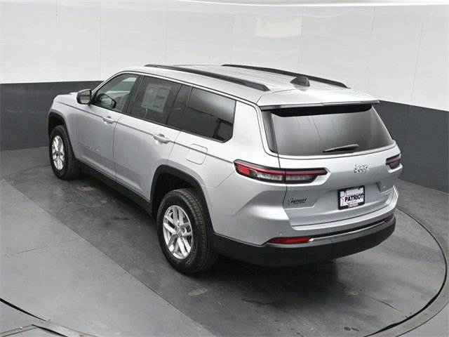New 2025 Jeep Grand Cherokee L Laredo image 34