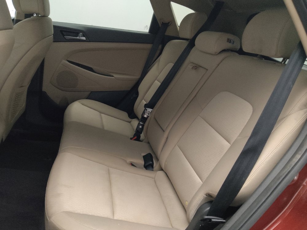 Used 2016 Hyundai Tucson SE w/ Option Group 02 FWD image 18