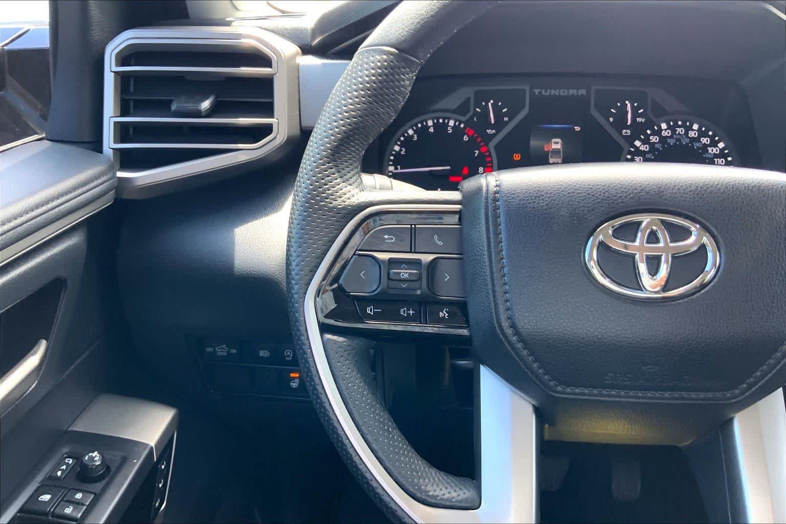 Used 2023 Toyota Tundra Limited AWD/4WD image 24