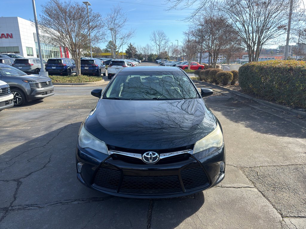 Used 2015 Toyota Camry XSE image 2