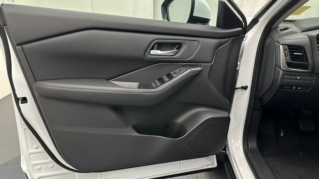 New 2026 Nissan Rogue SV image 16