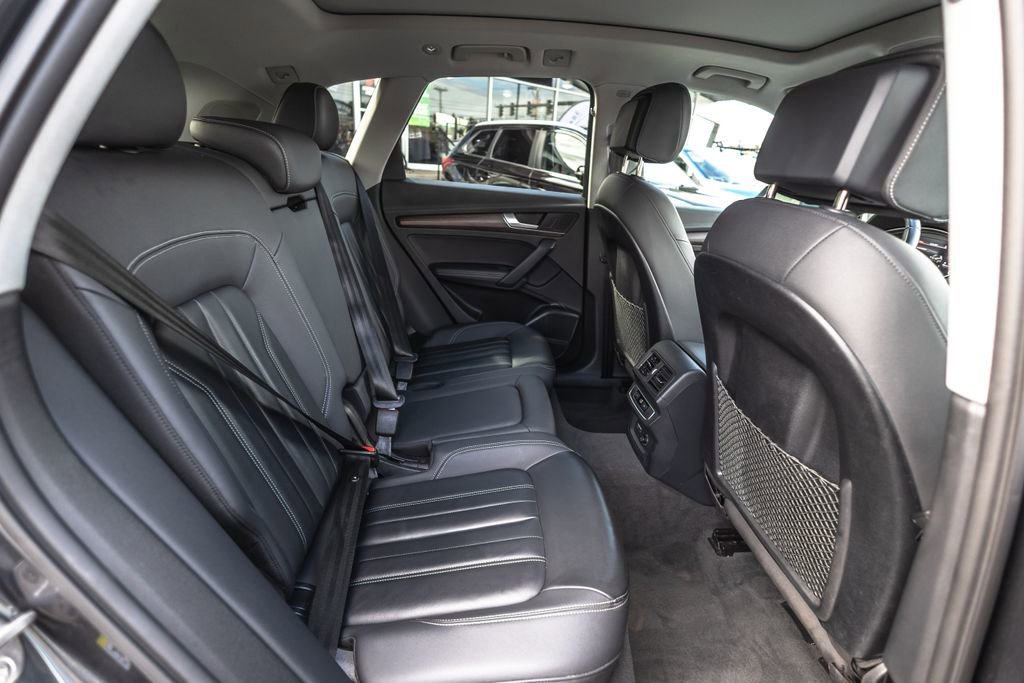 Used 2023 Audi Q5 2.0T Premium Plus w/ Premium Plus Package AWD/4WD image 30