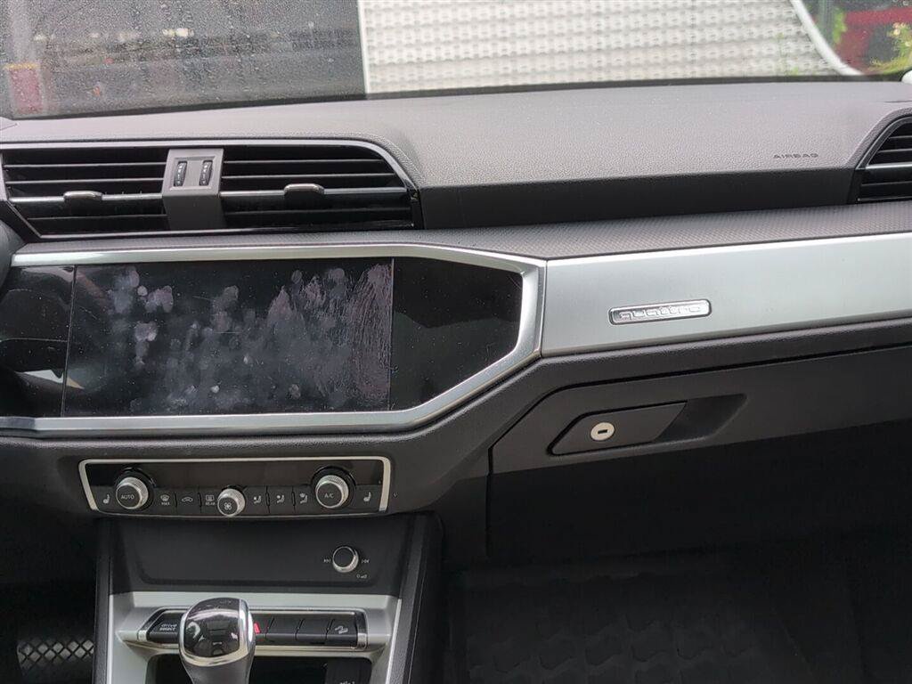 Used 2019 Audi Q3 2.0T Premium AWD/4WD image 12