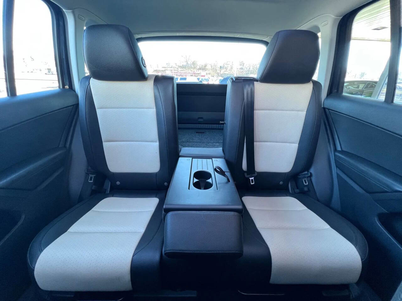 Used 2017 Volkswagen Tiguan Wolfsburg Edition image 14